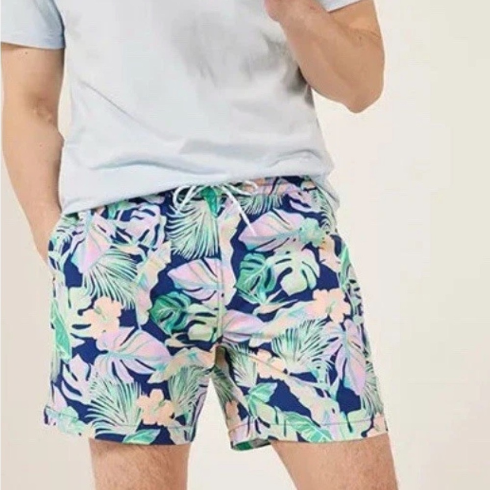 Chubbies 7" Tropical Print Classic Swim Trunks Lined